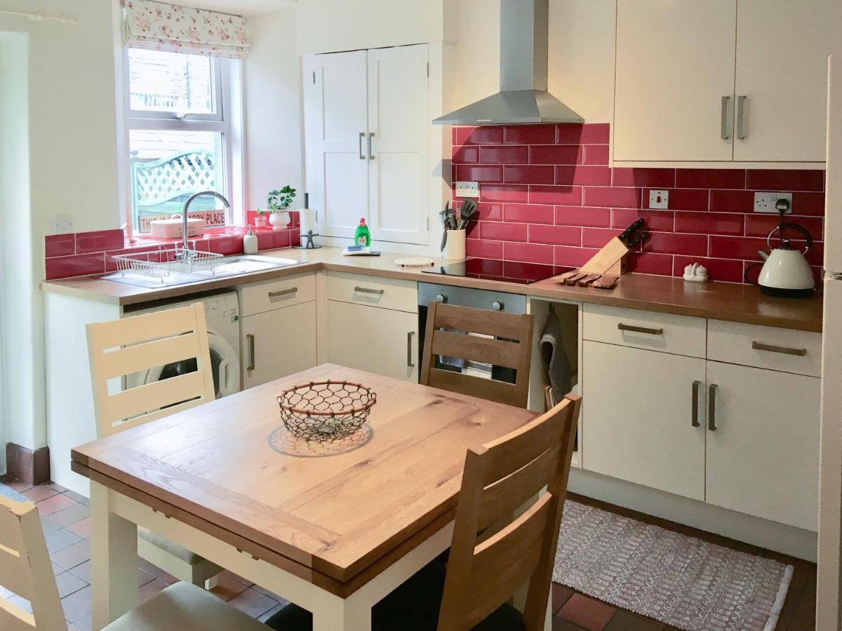Acorn Cottage Bowness-on-Windermere Esterno foto